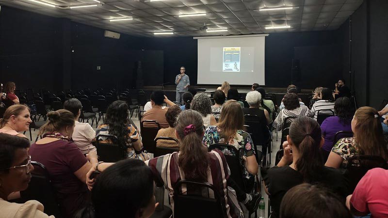 Educadores de unidades da rede municipal participam de formação sobre primeiros socorros