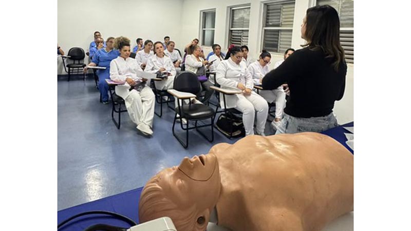 Hospital Municipal de Americana promove treinamento de reanimação cardiopulmonar