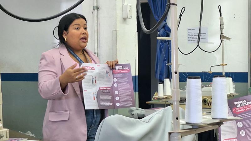 Cuca recebe palestra sobre combate à violência contra a mulher