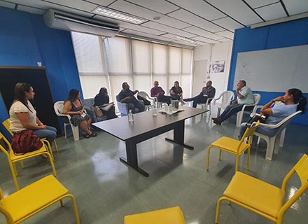 Saúde recebe estudo de representantes da enfermagem para redução da jornada para 30 horas