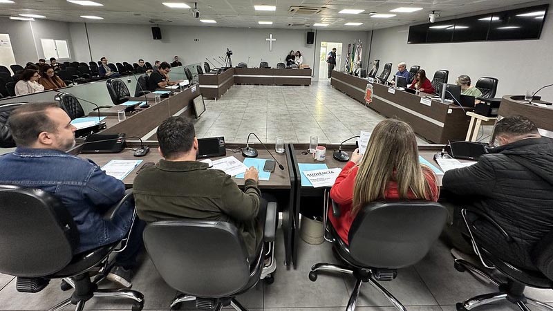 Americana mantém equilíbrio fiscal no primeiro quadrimestre de 2026
