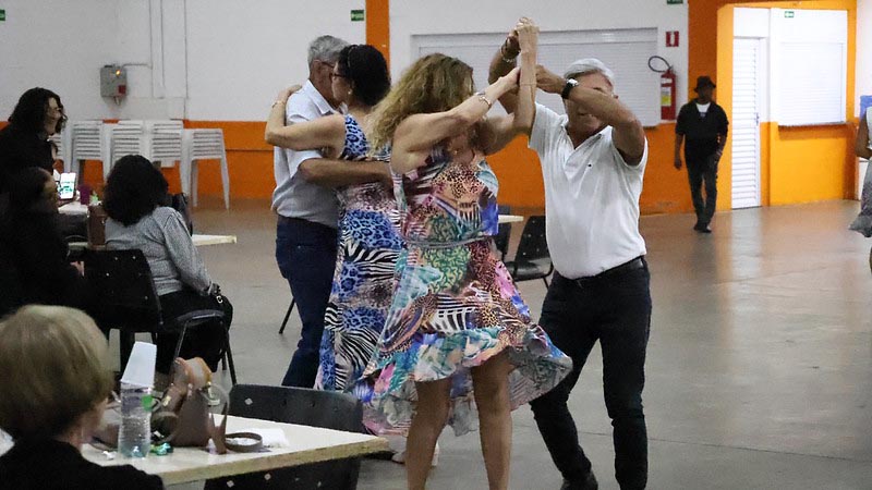  Baile da Melhor Idade ocorre nesta quarta-feira (26) no CIVI em Americana