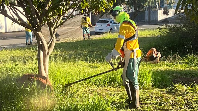 Serviços de zeladoria passam por diversos pontos de Americana