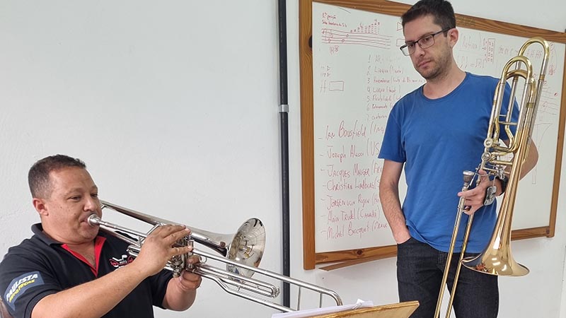 Escola de Música de Americana divulga aprovados em cursos livres de bateria e trompete