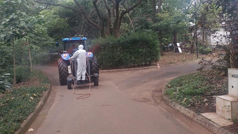  Meio Ambiente aplica agente biológico para controle do carrapato-estrela no Jardim Botânico
